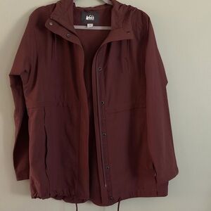 Rei Co Op Jacket Zipper & Snap Flap Large Pockets Hood Ties Cinch @ Neck & Hem